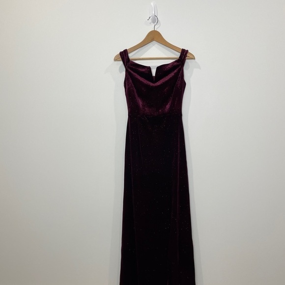 Soft velvet brings textural style to this cold-shoulder dress accented with a sp - Picture 3 of 10